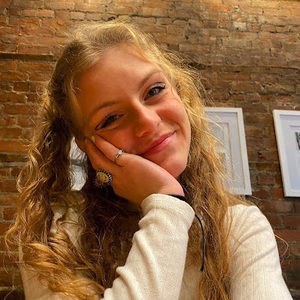 Meet your Posher, Jasmine